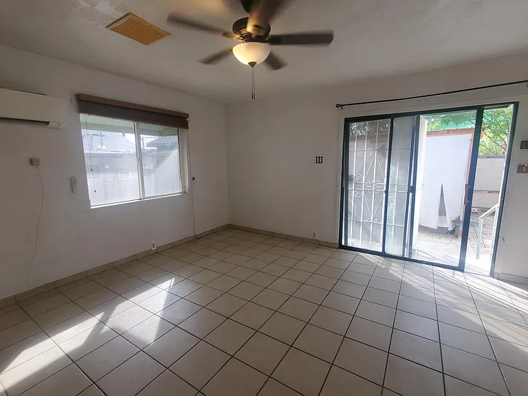 816 Topeka St #1 — Photo 3