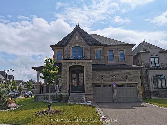 3rd image of 241 Stormont Trl
