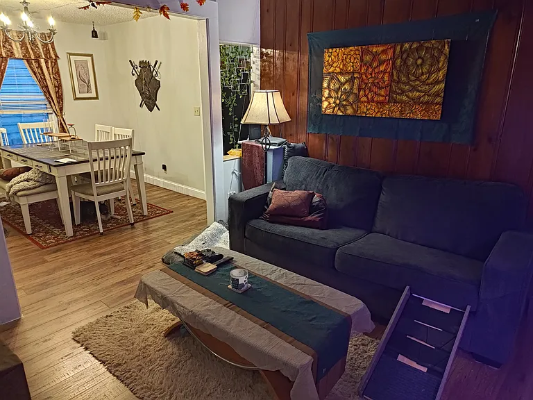 21 Manila Ave — Photo 9