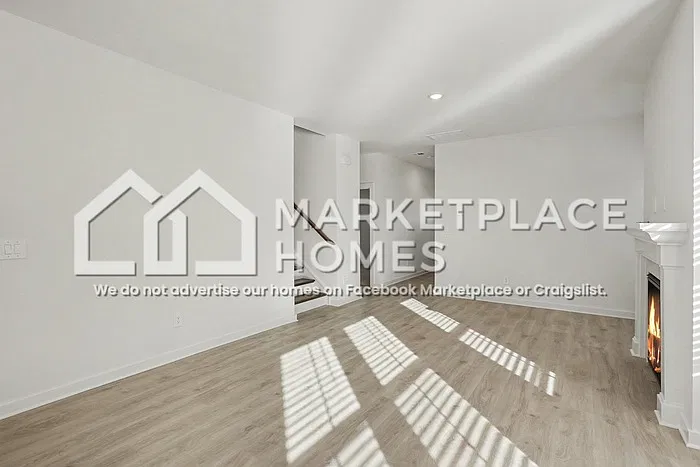 4 bed, 3.0 bath, 2084 sqft, $2,395 — Photo 3