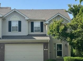 2 Bitter Spring Ct, Algonquin, IL 60102