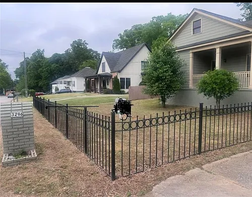 3296 Myrtle St Photo 1