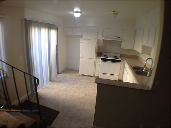 3rd image of 2673 Andover Ave APT D
