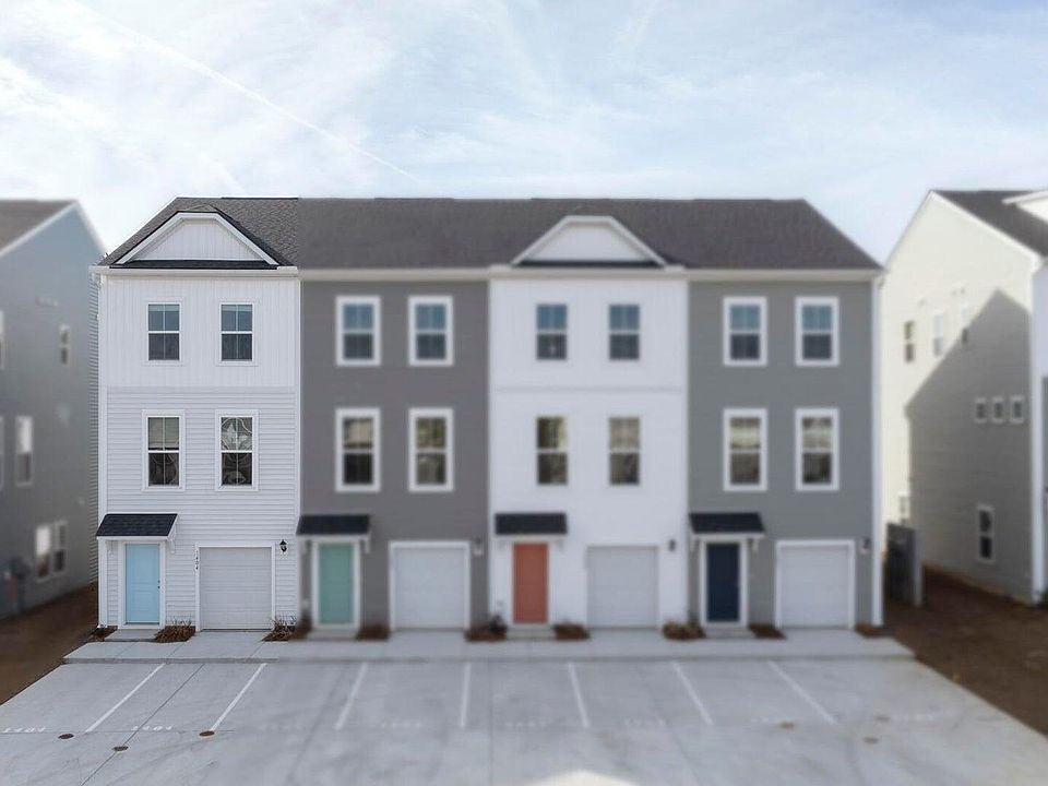 1st image of 4633 Forest Hills Dr #1004