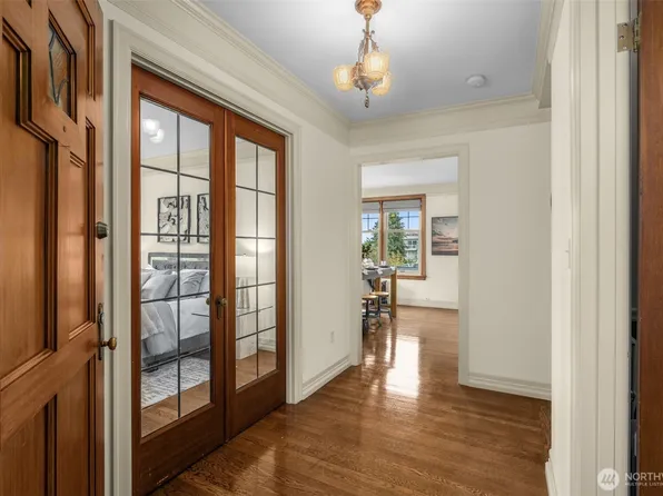 405 Prospect Street #201, Seattle, WA 98109