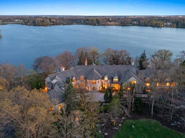 4513 N Hewitts Point ROAD, Oconomowoc, WI 53066