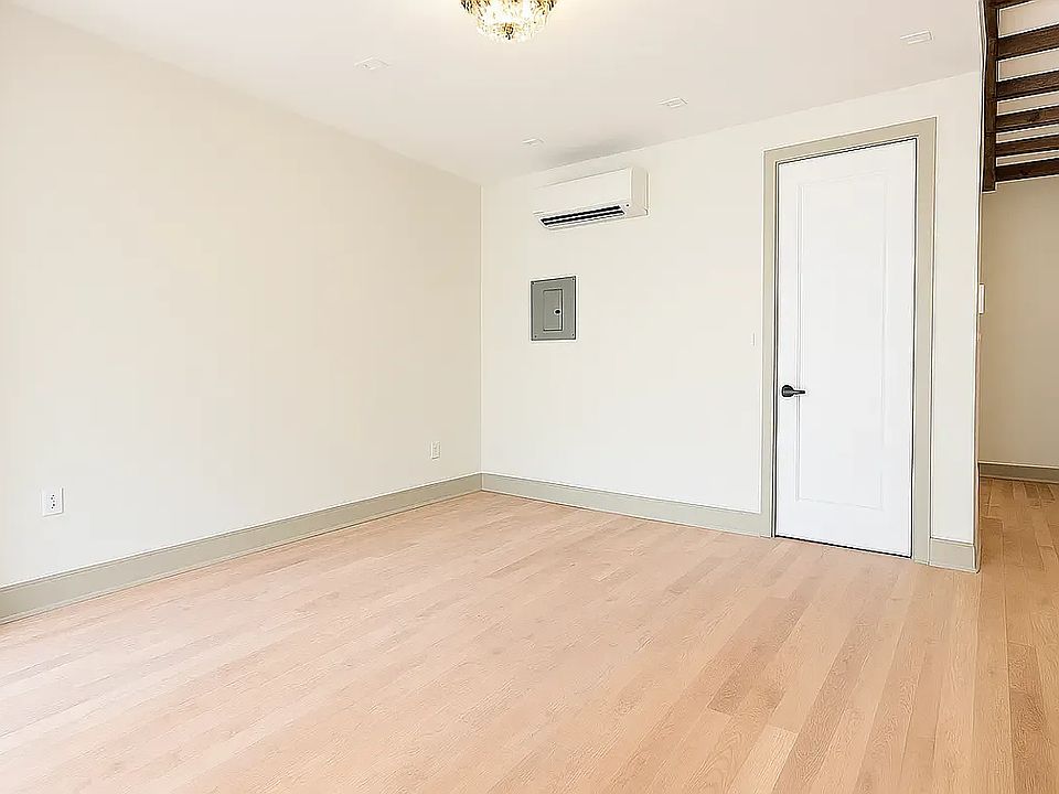 1st image of 1629 Saint Johns Pl #4D