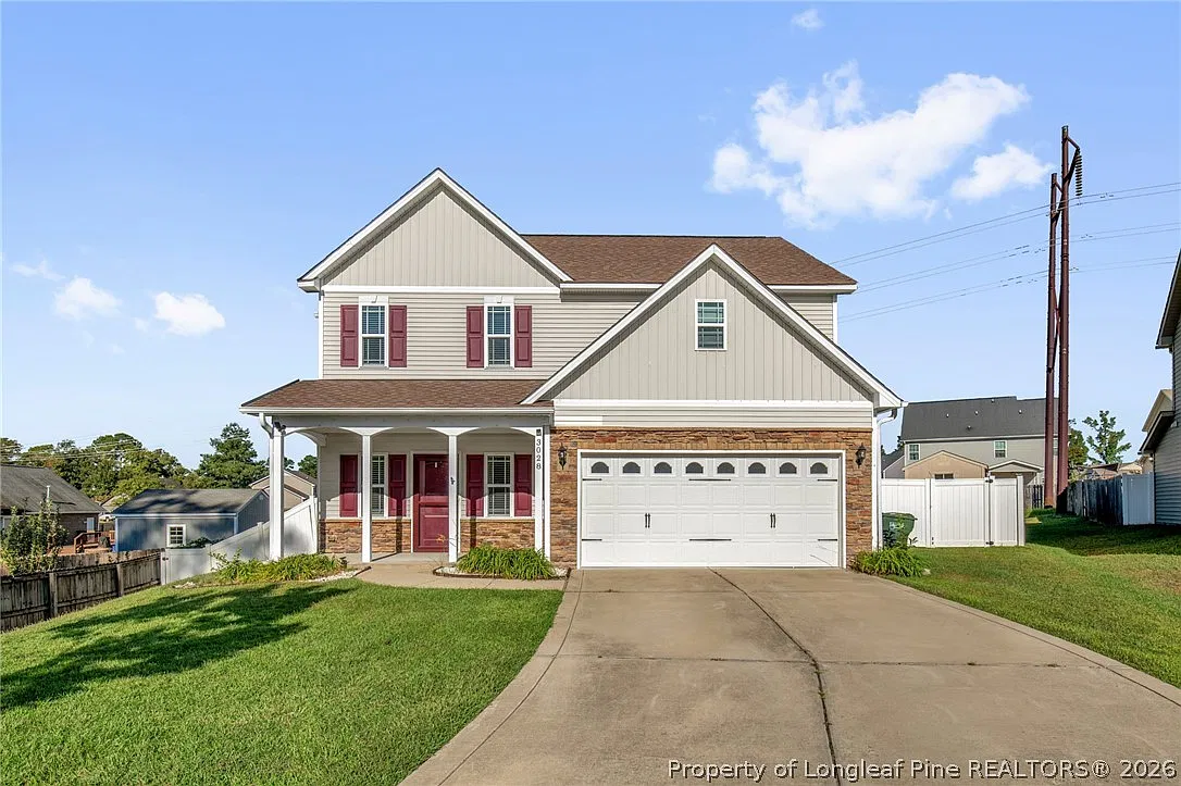 4 bed, 2.5 bath, 2050 sqft, $2,200 — Photo 1
