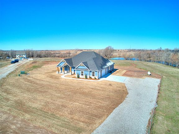 5th image of 16755 Pondview Ln