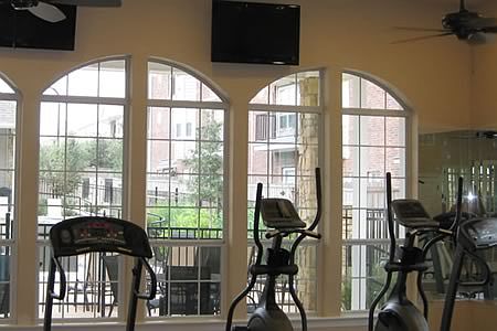 5th image of 305 Holleman Dr E APT 202