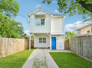 210 Garrotsville St, Houston, TX 77022