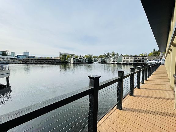 5th image of 1 Lake Bellevue Dr Suite 207