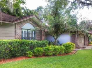 503 Sportsman Park Dr, Seffner, FL 33584