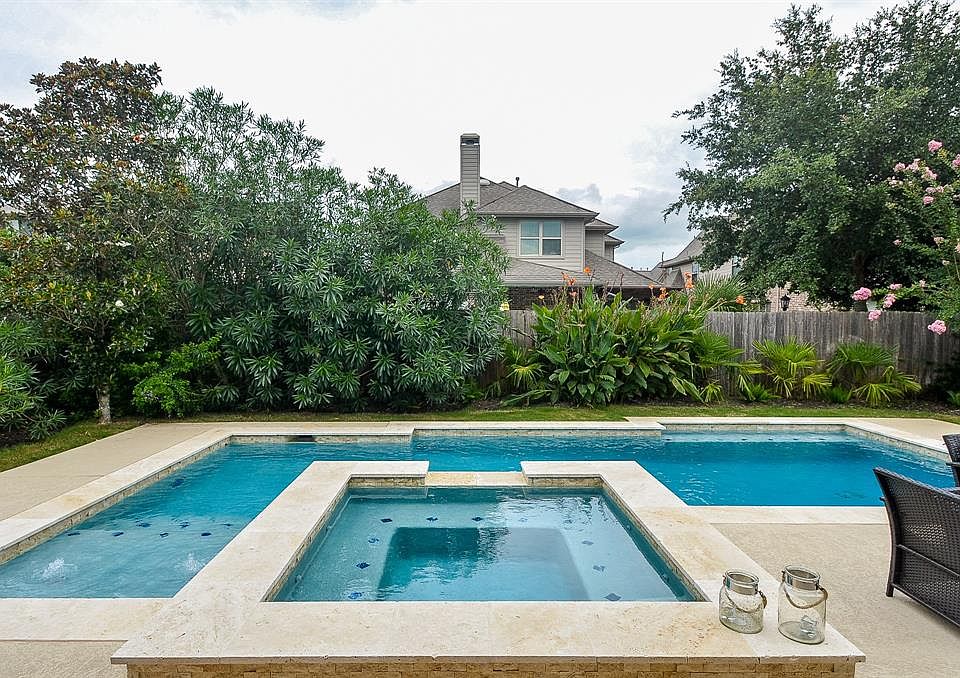 1st image of 5415 Humboldt Park Ln
