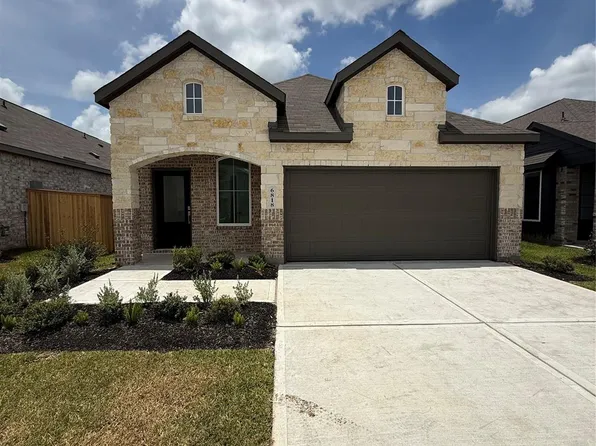 6818 Papillon Ln, Needville, TX 77461