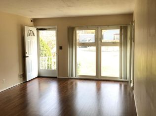 15 Winnetou Rd, White Plains, NY 10603