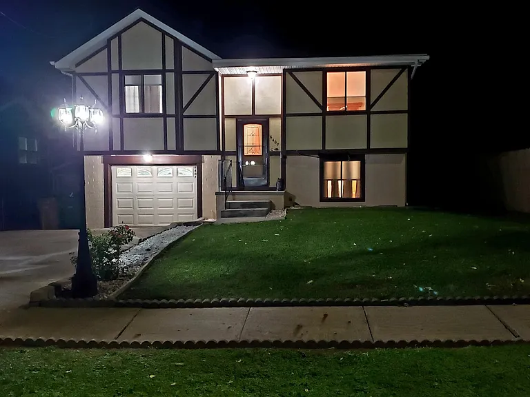 6407 Carpenter Ave — Photo 2