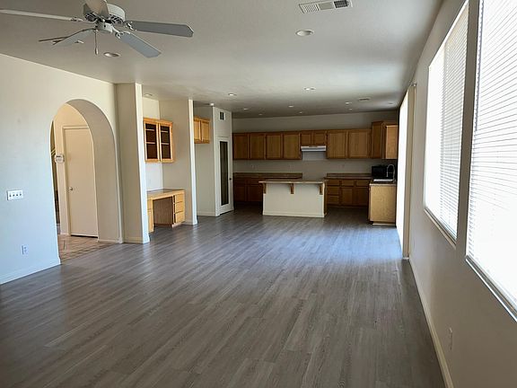 4th image of 13180 Andrea Dr