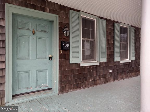 2nd image of 109 S Liberty St