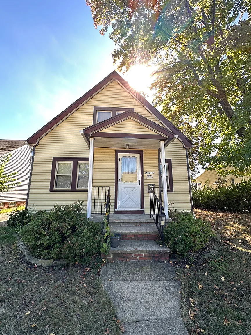 21420 Westport Ave #Up photo 1
