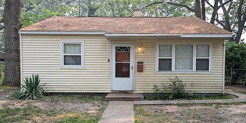 2284 Austin St Photo 1