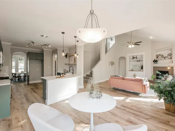 8925 Colberg Dr, Austin, TX 78749