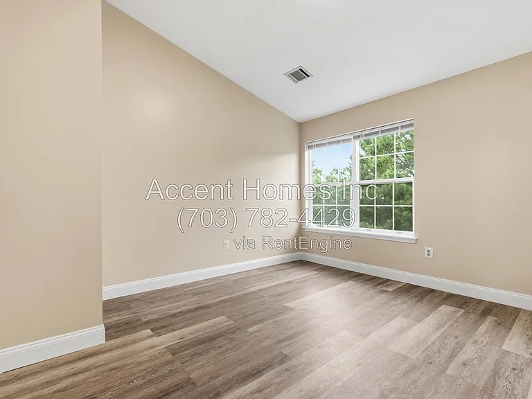 10299 Wimbledon Pl — Photo 16