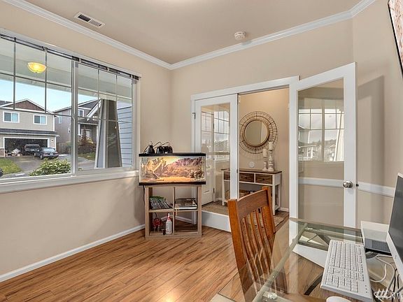4th image of 1923 197th Street Ct E