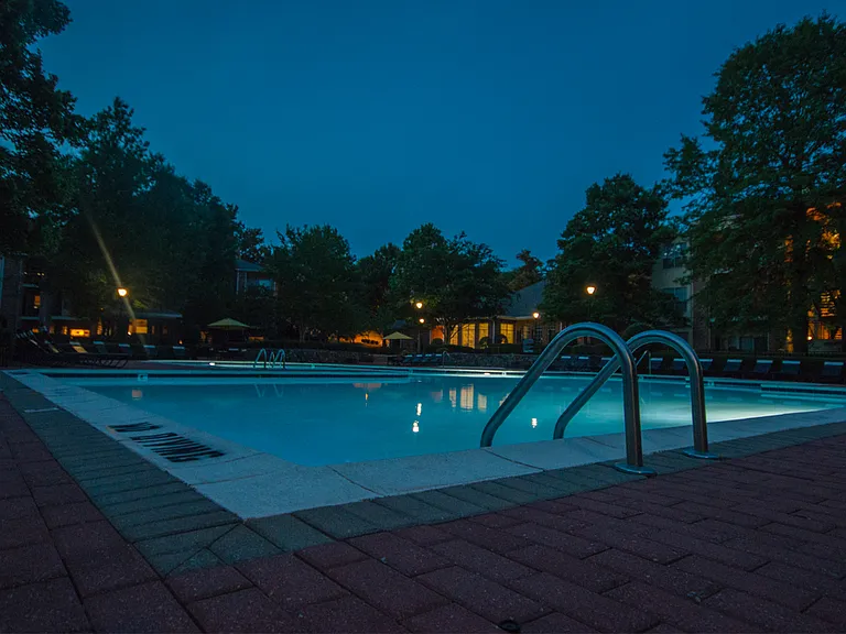 The Fairways at Piper Glen Apartments — Photo 32