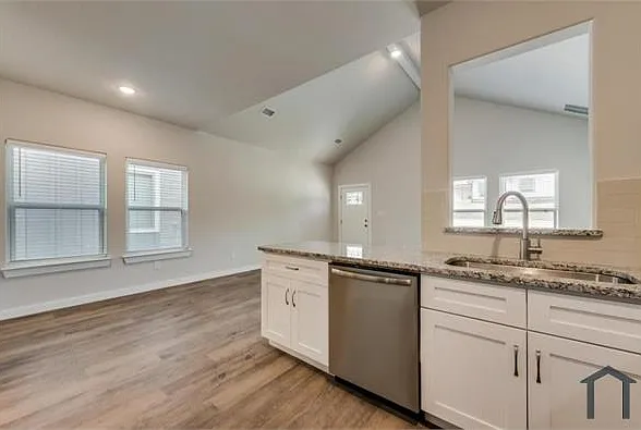 2424 S Fannin Ave #2424 — Photo 7