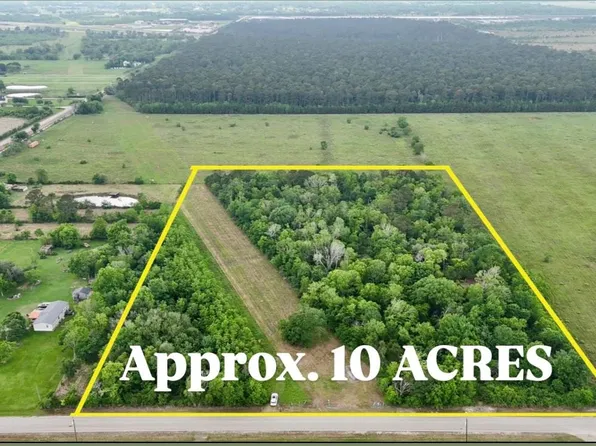 22318 County Road 48, Angleton, TX 77515