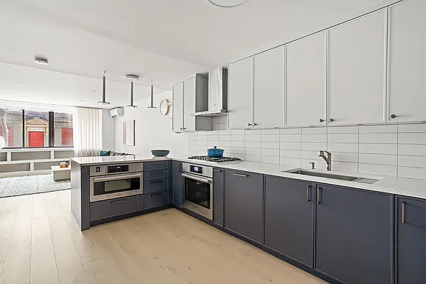 Kitchen, photo 1