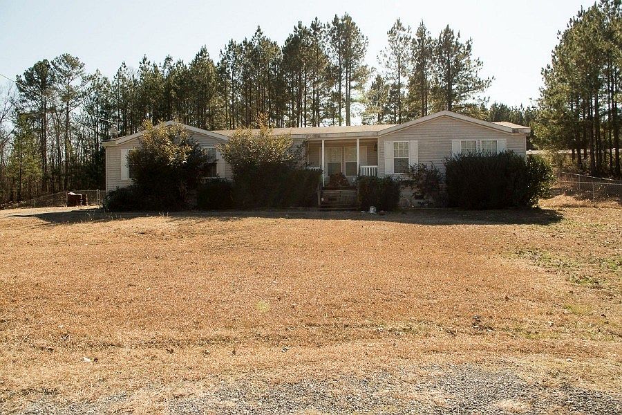 1st image of 40 Jamaica Ln