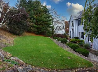 9 Hidden Hills Rd, Oak Ridge, NJ 07438