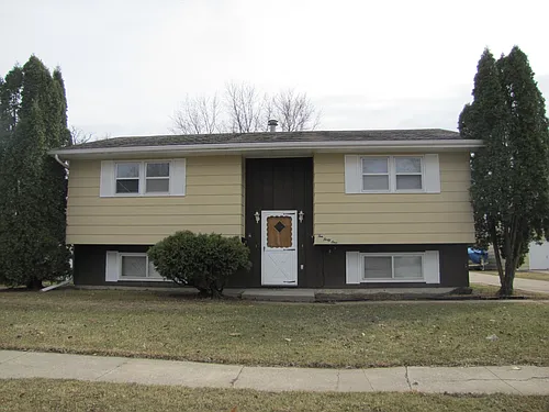 1041 Rainbow Blvd Photo 1