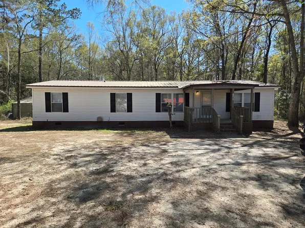1382 Mockingbird Ln, Manning, SC 29102