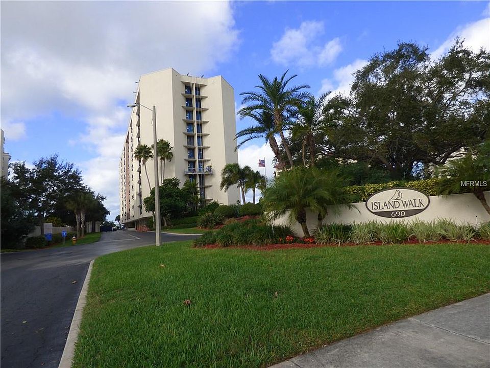 1st image of 690 Island Way APT 205