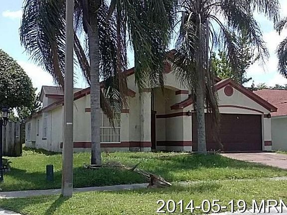 3rd image of 7650 Coconut Creek Ct