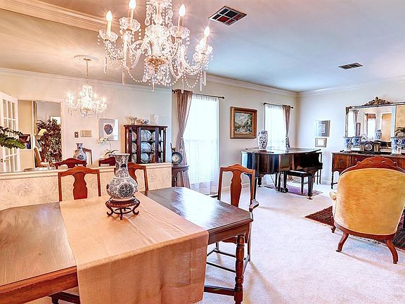 4th image of 4132 Camellia Dr