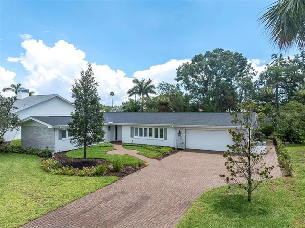 319 Rafael Blvd NE, Saint Petersburg, FL 33704