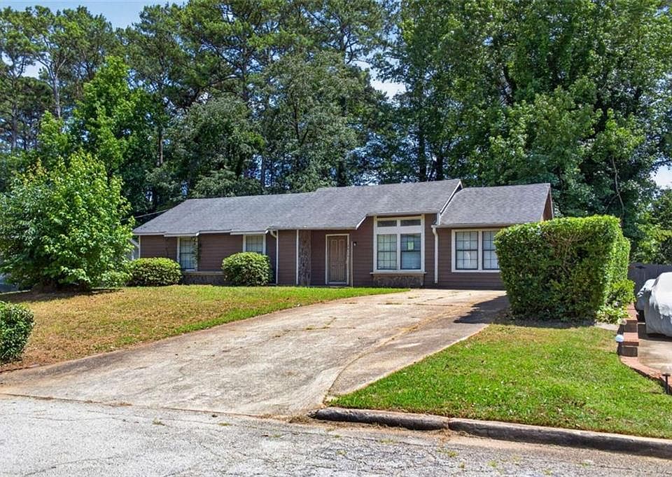 1st image of 2414 Leslie Brook Dr