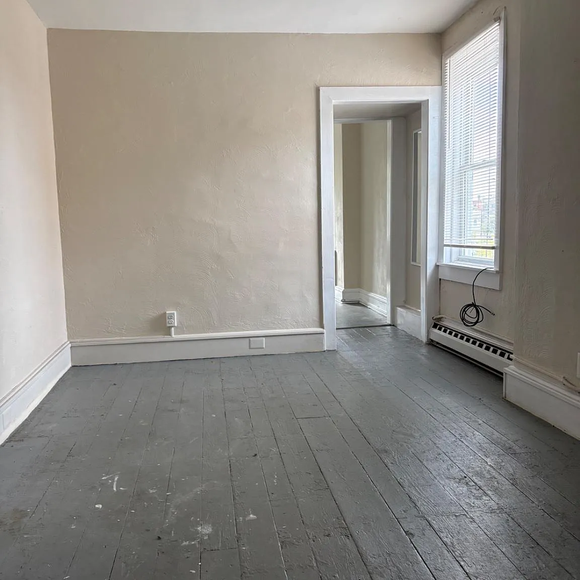 1 bed, 1.0 bath, 1100 sqft, $1,100 — Photo 4