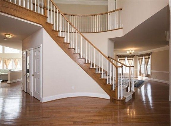 4th image of 2087 Whispering Woods Ct