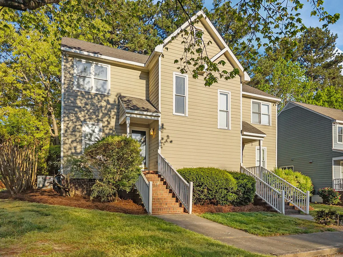 Building Photo - 1601 Oakland Hills Way