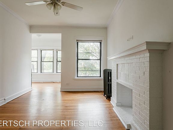 5th image of 4823 N Albany Ave #2