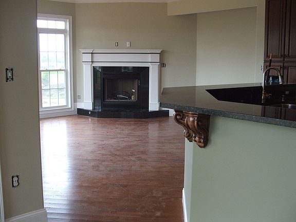 5th image of 5100 Aspen Ave
