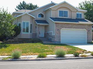 7219 S Ponderosa Dr, Cottonwood Heights, UT 84121