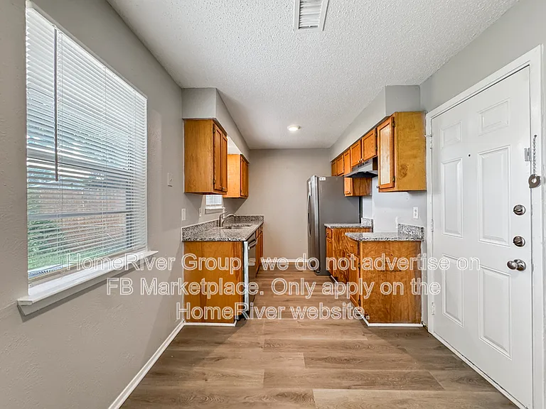 1705 Allentown Dr — Photo 4