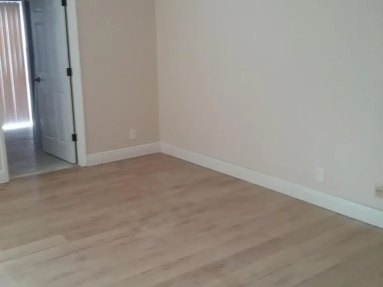 21071 Woodspring Ave — Photo 7