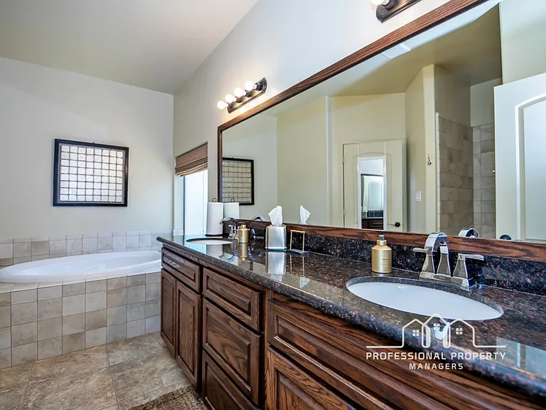 4551 S Agave Ave — Photo 13